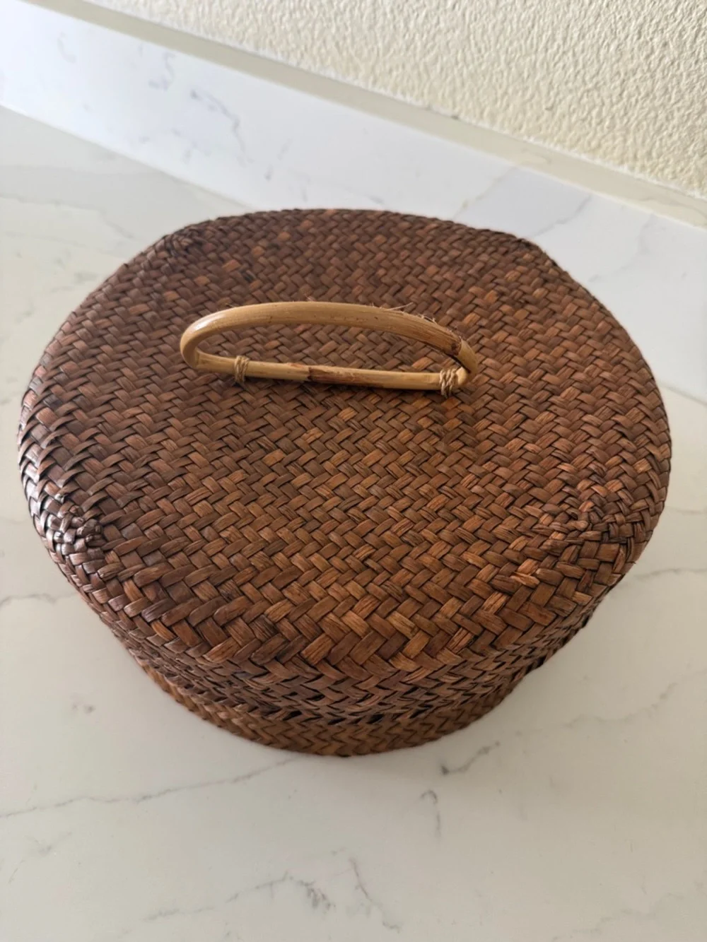 Vintage Woven Basket with Lid Bamboo Handle